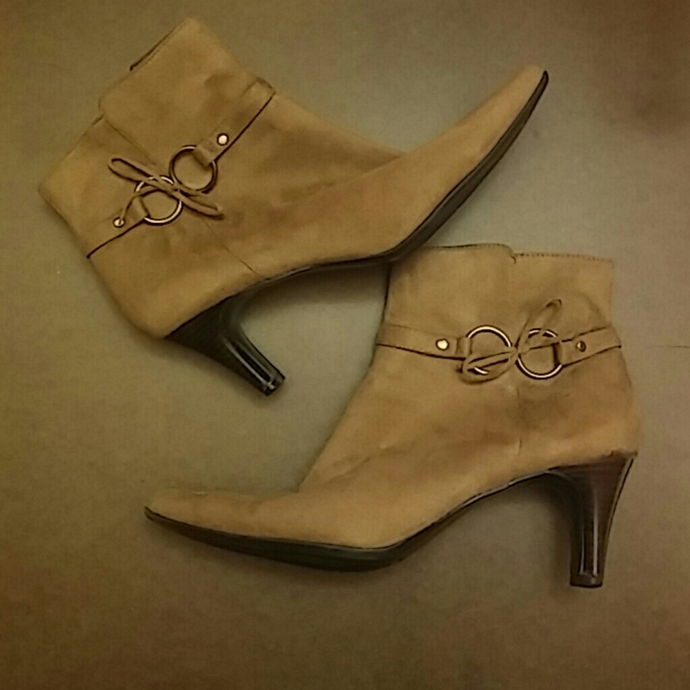 Lizclaiborne